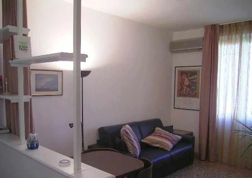 Cathy Apartment-1