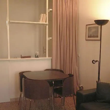 Cathy Apartment-2